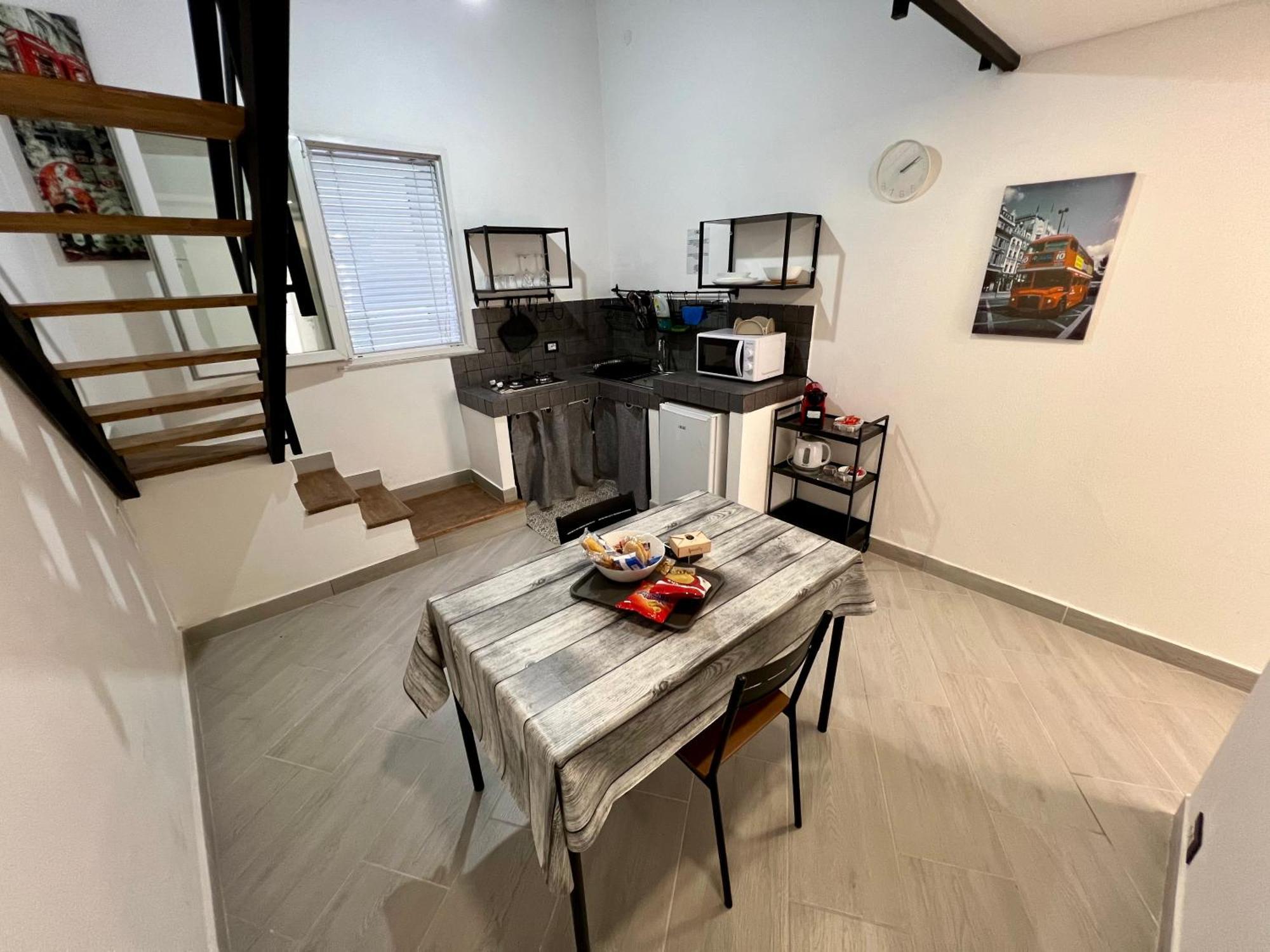 Hub Apartment *