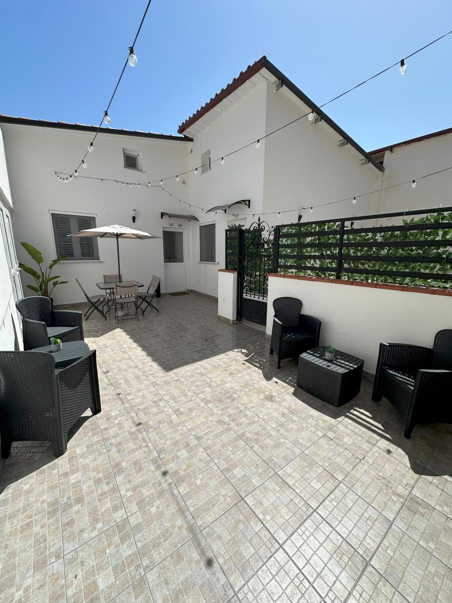 Apartment Hub *