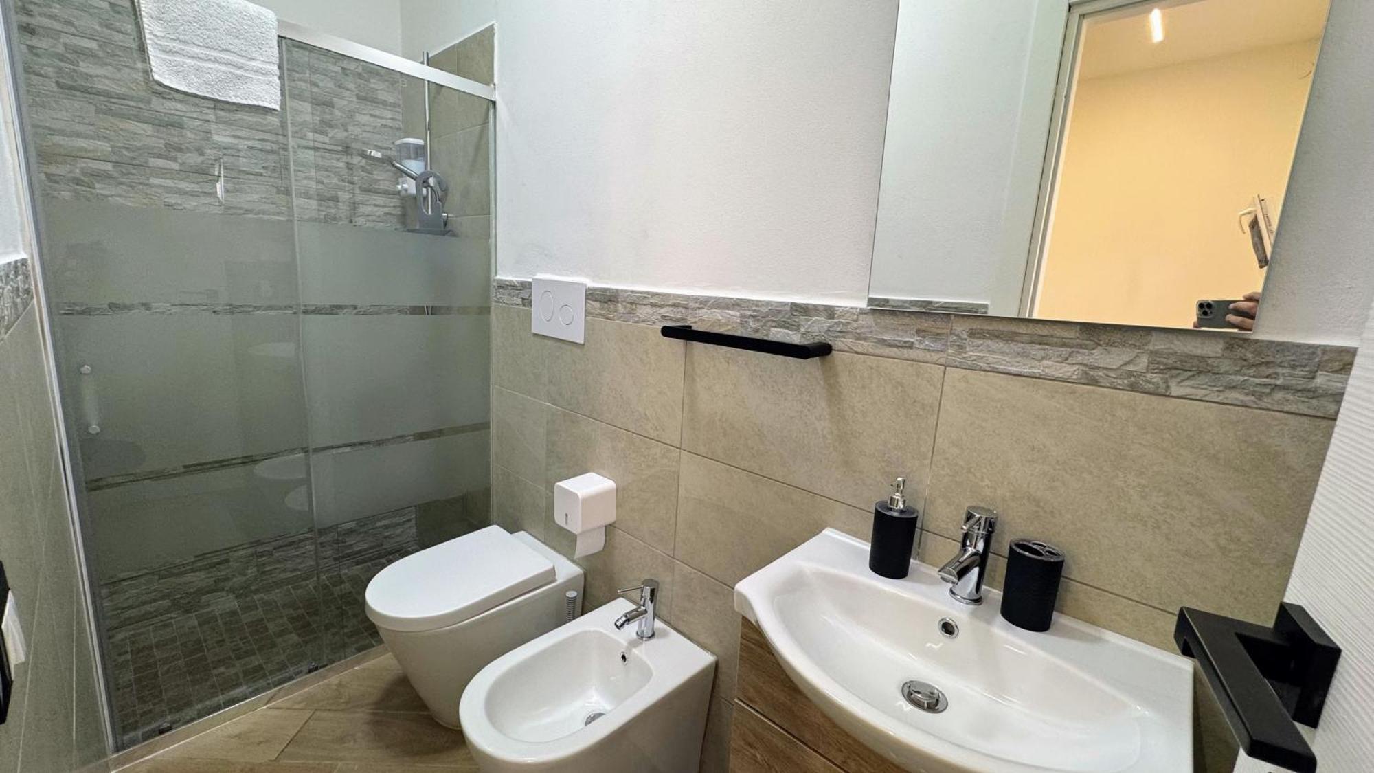 Hub Apartment *